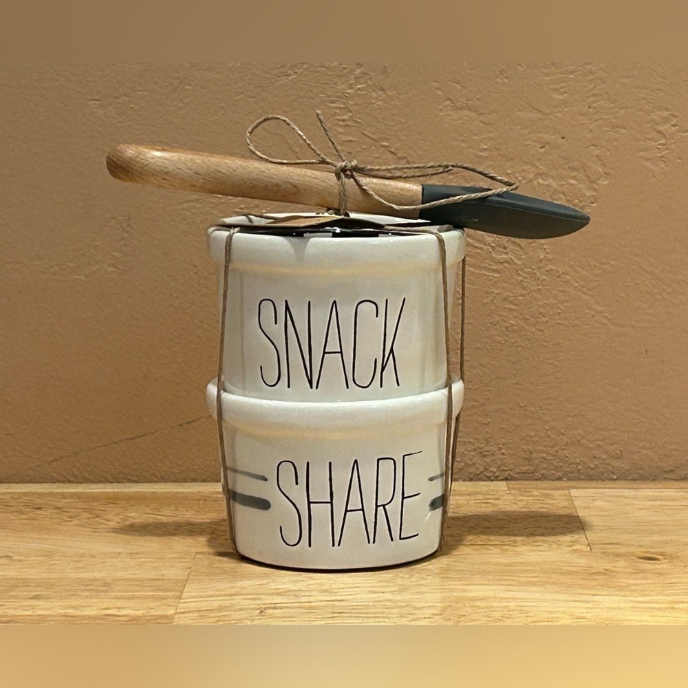 Set of 2 Ceramic Stackable Ramekins with Serving Spoon made by MudPie. NWTS